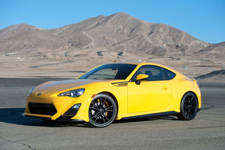 Scion запускает гоночный FR-S Series Release 1.0